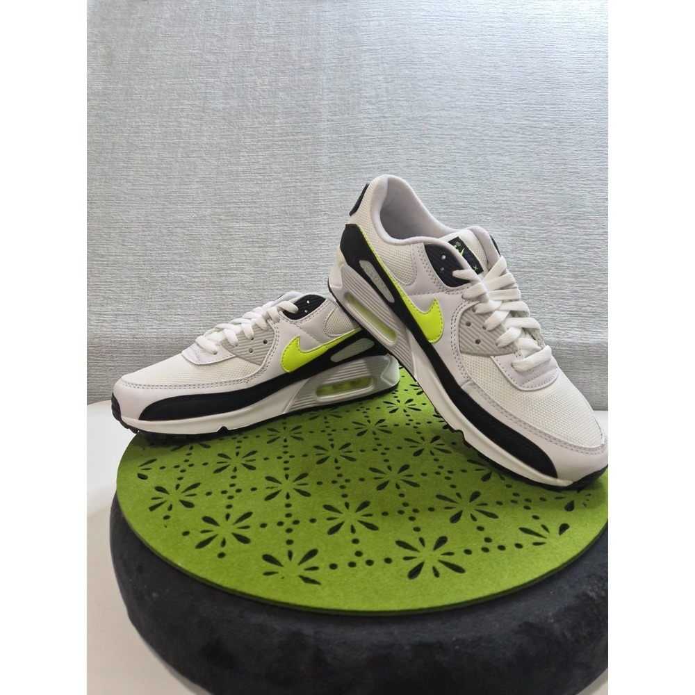 Nike Air Max 90 CZ1846-100 Mens 8.5 Running Shoes White Black Athletic Sneakers - Picture 9 of 14
